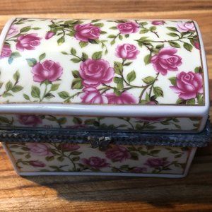 Vintage Porcelain Trinket Box
